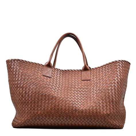 bottega veneta cabat bag.